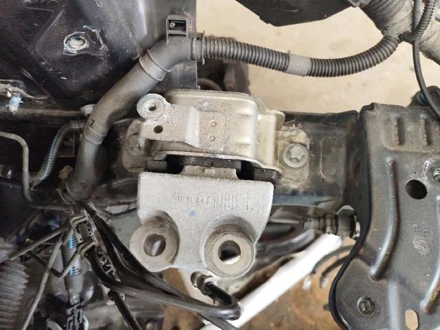 Coxim (suporte) esquerdo de motor 51983880 FIAT
