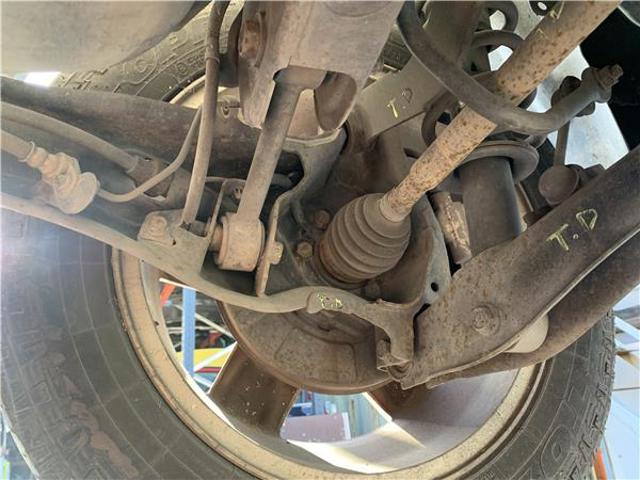 Braço oscilante (tração) longitudinal inferior direito de suspensão traseira 5272714AC CHRYSLER