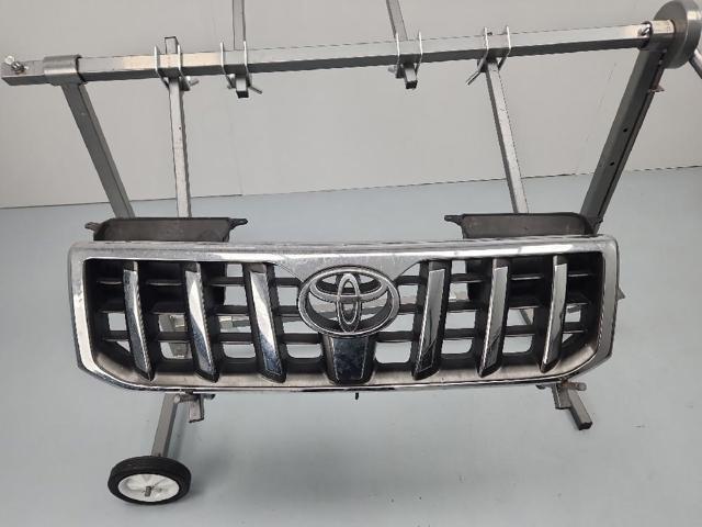 Grelha do radiador 5310160320 TOYOTA