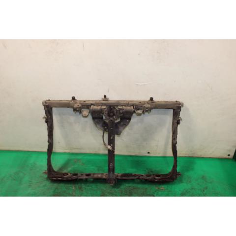 Suporte do radiador montado (painel de montagem de fixação das luzes) 5320176010 TOYOTA