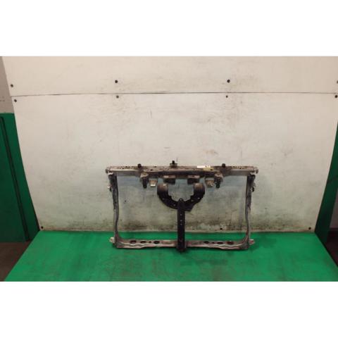 Suporte do radiador montado (painel de montagem de fixação das luzes) 5320176010 TOYOTA
