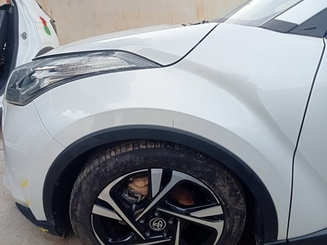  Toyota C-HR  (2016-2023)
