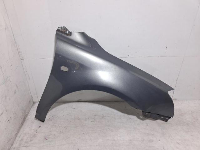 Pára-lama dianteiro direito 5381105020 TOYOTA
