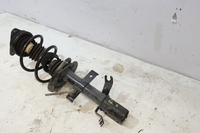 Suporte de amortecedor dianteiro 543024644R RENAULT