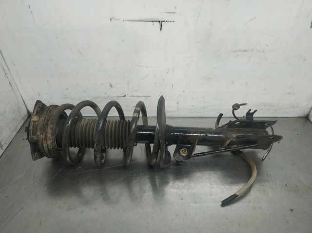 Amortecedor dianteiro direito 54302JD73A NISSAN