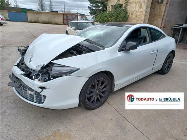 Viga de suspensão dianteira (plataforma veicular) 544012760R RENAULT