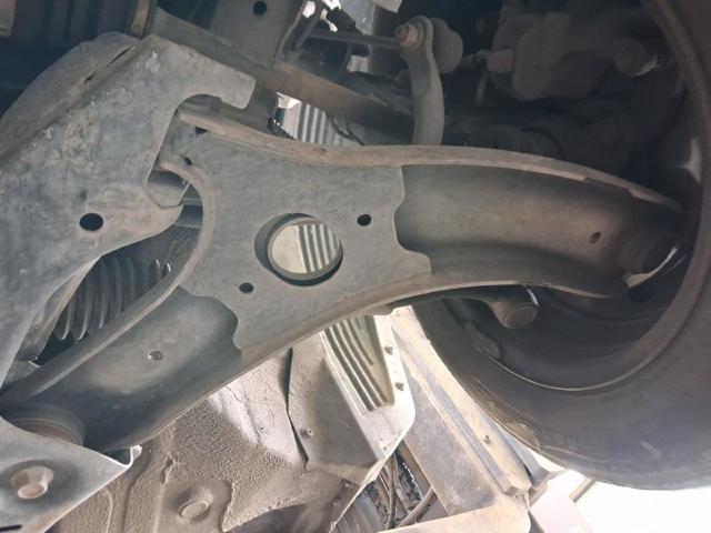 Braço oscilante inferior esquerdo de suspensão dianteira 545001J700 HYUNDAI