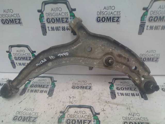 Braço oscilante inferior direito de suspensão dianteira 545002U711 NISSAN
