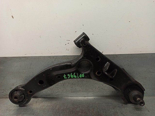 Braço oscilante inferior direito de suspensão dianteira 5450117000 HYUNDAI