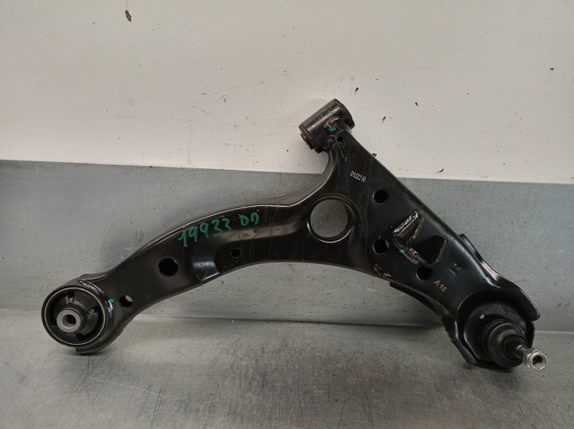 Braço oscilante inferior direito de suspensão dianteira 5450117000 HYUNDAI
