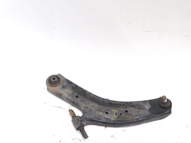 Braço oscilante inferior esquerdo de suspensão dianteira 545013557R RENAULT