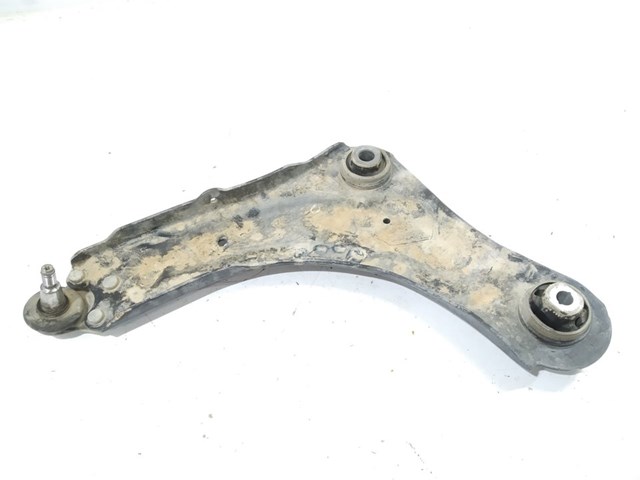 Braço oscilante inferior esquerdo de suspensão dianteira 545014055R RENAULT