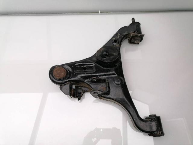 Braço oscilante inferior esquerdo de suspensão dianteira 545014KH1A NISSAN