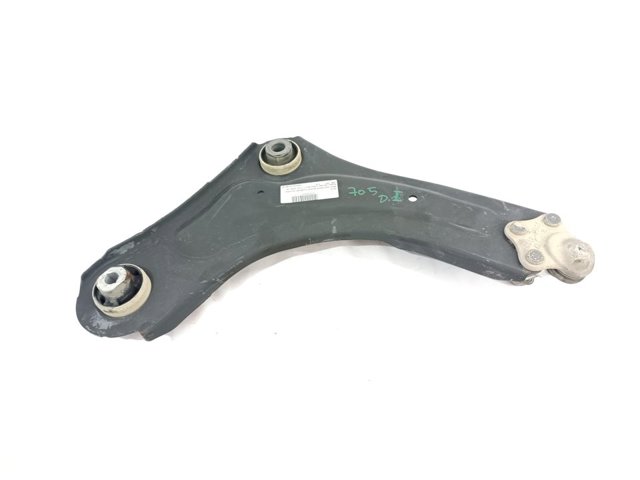 Braço oscilante inferior esquerdo de suspensão dianteira 545018194R RENAULT
