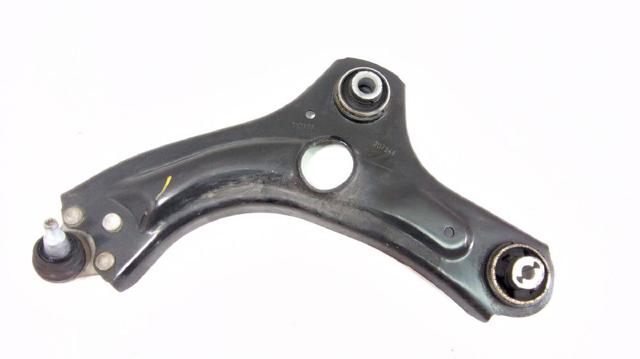 Braço oscilante inferior esquerdo de suspensão dianteira 545019665R RENAULT