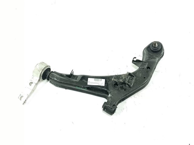 Braço oscilante inferior esquerdo de suspensão dianteira 54501AV600 NISSAN