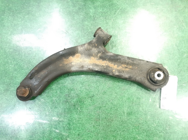 Braço oscilante inferior esquerdo de suspensão dianteira 54501BC42A NISSAN