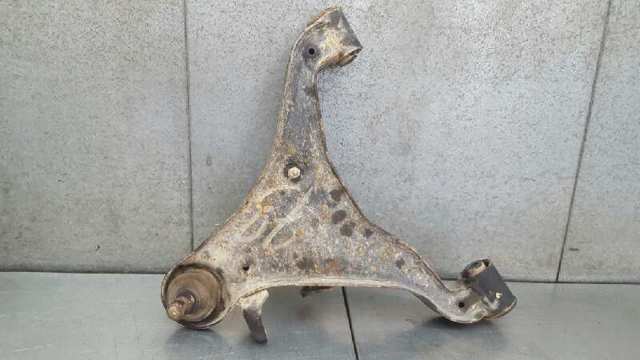 Braço oscilante inferior esquerdo de suspensão dianteira 54501EB31A NISSAN