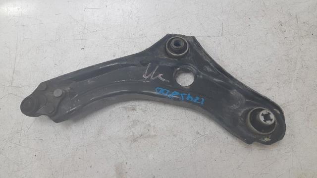 Braço oscilante inferior direito de suspensão dianteira 545042021R RENAULT