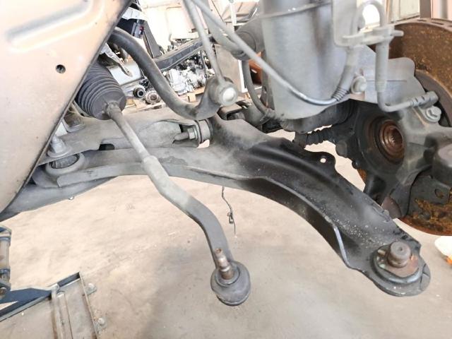 Braço oscilante inferior direito de suspensão dianteira 545045743R RENAULT