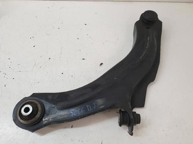 Braço oscilante inferior direito de suspensão dianteira 545049968R RENAULT