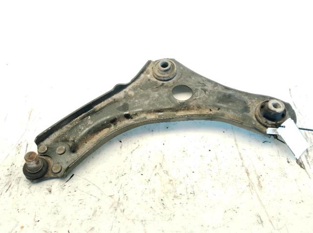 Braço oscilante inferior esquerdo de suspensão dianteira 545058992R RENAULT