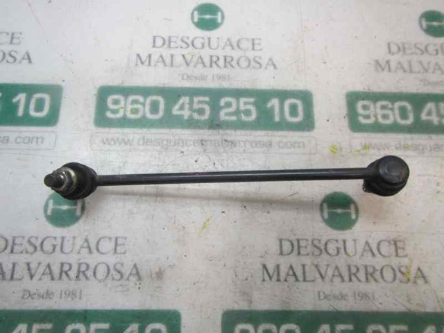 Montante direito de estabilizador dianteiro 54618JD00A NISSAN
