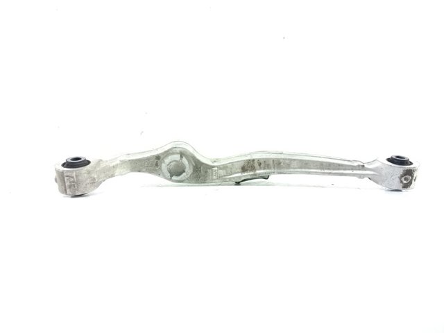Braço oscilante superior direito de suspensão traseira 55120JD000 NISSAN