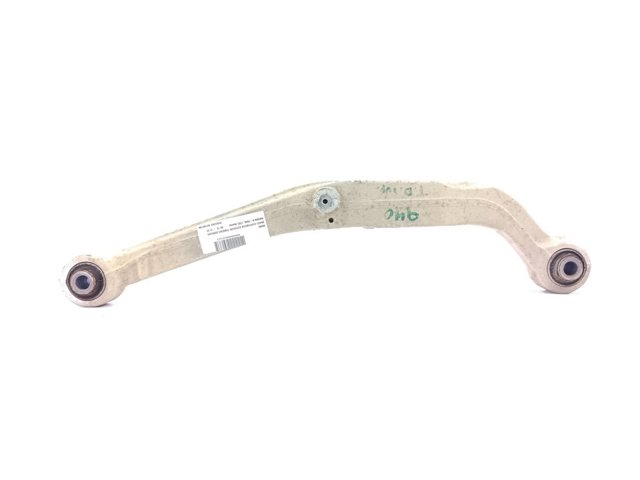 Braço oscilante superior direito de suspensão traseira 55120JD04A NISSAN