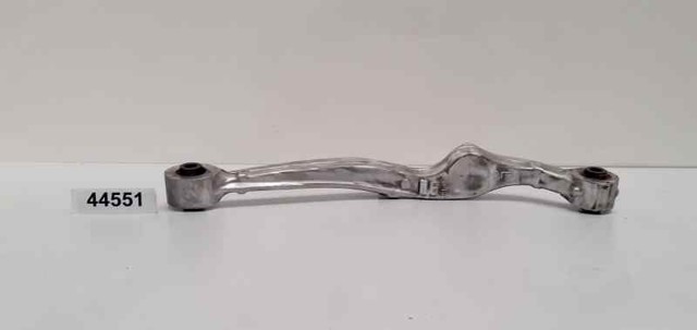 Braço oscilante superior esquerdo de suspensão traseira 55121JD000 NISSAN