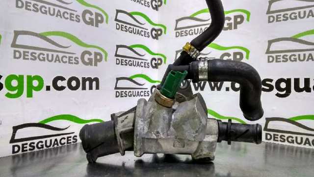Caixa do termostato 55189845 FIAT