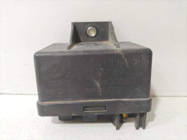 Relê das velas de incandescência 55193073 FIAT