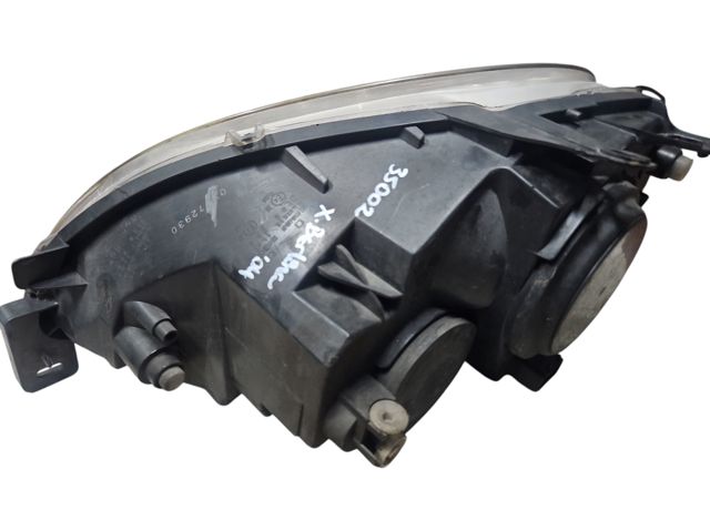 Luz esquerda 5521114R PEUGEOT