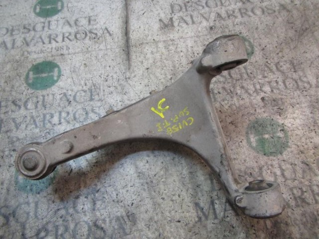 Braço oscilante superior esquerdo de suspensão traseira 552302B100 HYUNDAI