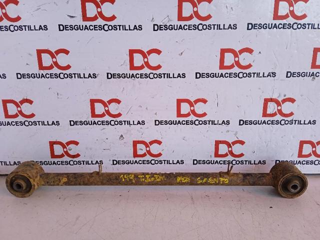 Braço oscilante (tração) longitudinal inferior esquerdo/direito de suspensão traseira 552303E101 HYUNDAI