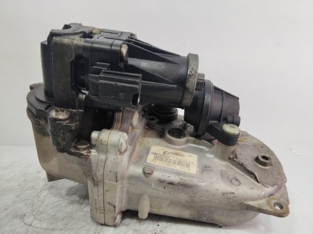 Radiador do sistema EGR de recirculação dos gases de escape 55230929 OPEL