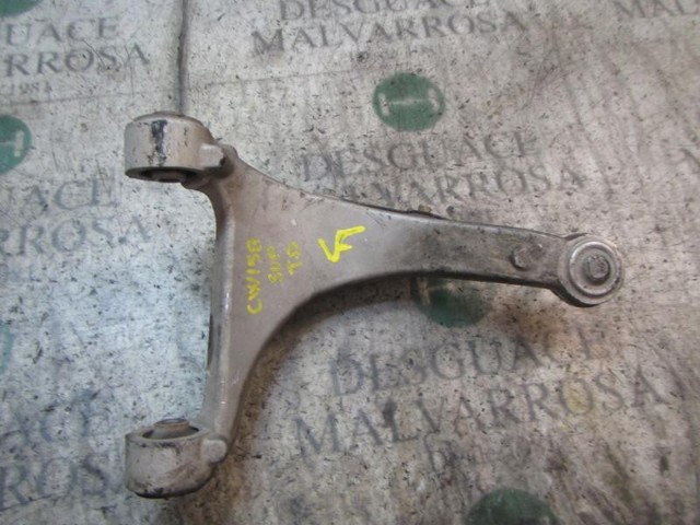 Braço oscilante superior direito de suspensão traseira 552402B100 HYUNDAI