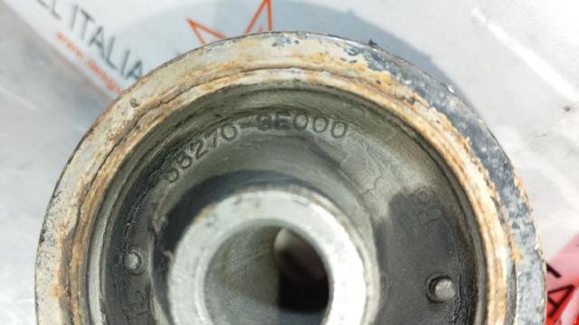 Bloco silencioso do braço oscilante superior traseiro longitudinal 552703E000 HYUNDAI