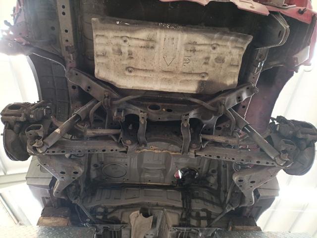 Viga de suspensão traseira (plataforma veicular) 554011YA0B NISSAN