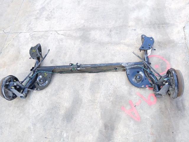 Viga de suspensão traseira (plataforma veicular) 555012371R RENAULT