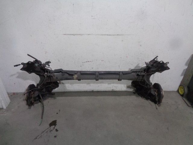 Viga de suspensão traseira (plataforma veicular) 555014551R RENAULT