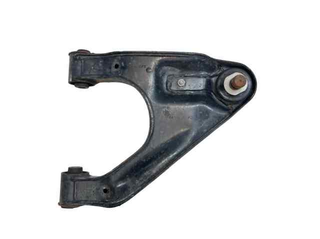Braço oscilante superior direito de suspensão traseira 55501EB300 NISSAN