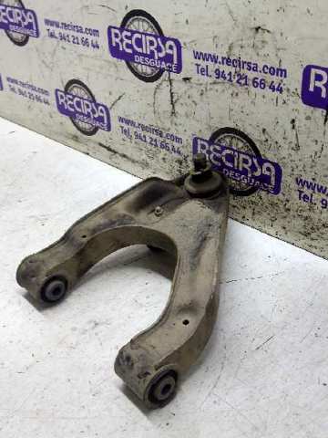Braço oscilante superior direito de suspensão traseira 55501EB31A NISSAN