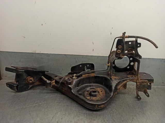 Braço oscilante (tração) longitudinal inferior direito de suspensão traseira 55501JG000 NISSAN