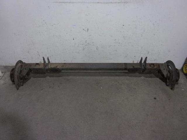 Viga de suspensão traseira (plataforma veicular) 555112522R RENAULT