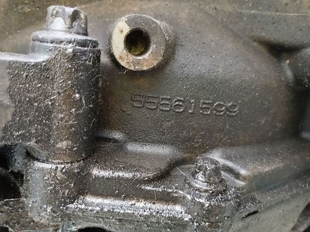 Caixa de Mudança montada (caixa mecânica de velocidades) 55561599 OPEL