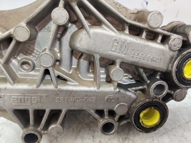 Radiador de óleo 55599943 OPEL