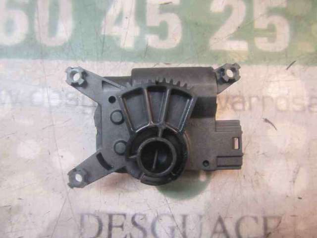 Acionamento de comporta de forno 55702411 OPEL