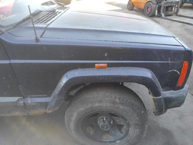 Pára-lama dianteiro direito Jeep Cherokee  XJ ao melhor preço
