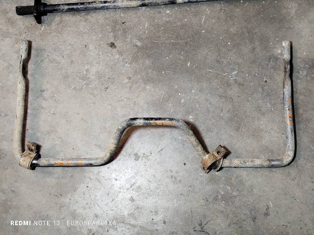 Estabilizador traseiro para Nissan Terrano WD21